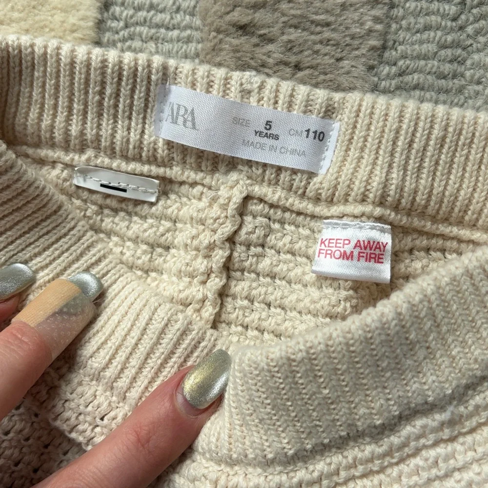 Zara girls Cream Knit Set with Floral Accents
